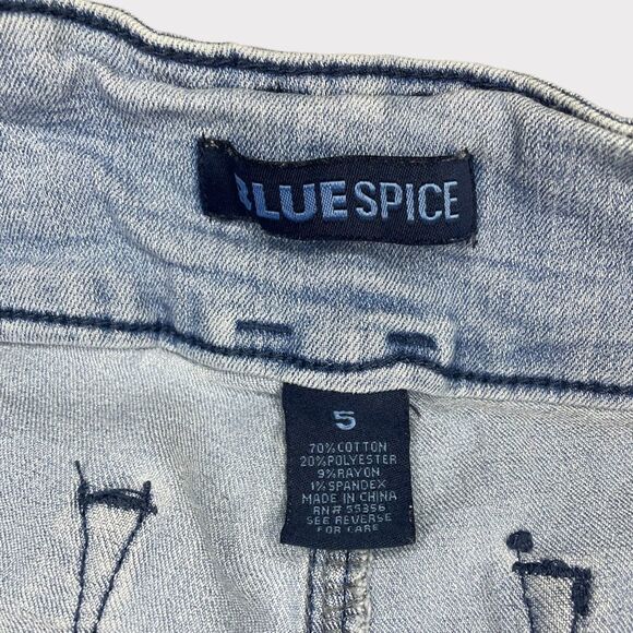 Blue spice super stretch jean short - Picture 7 of 8